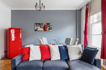 2 Bed Flat, Oakley Square, NW1 - Photo 5