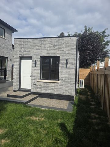 For Lease - 247 Alderbrae Avenue Unit# Garden Suite, Toronto, Ontario - Photo 4