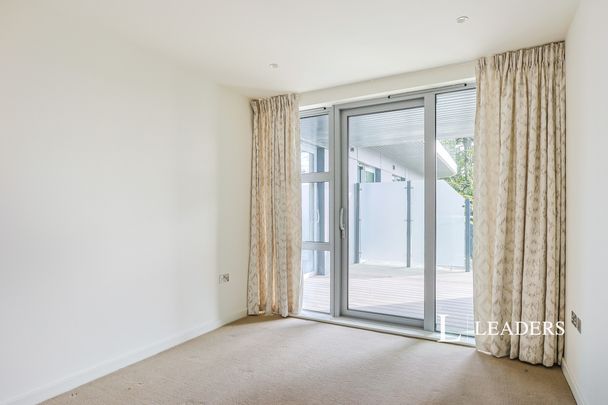 2 bedroom apartment to rent Mount Road, Lower Parkstone, BH14 - Photo 1