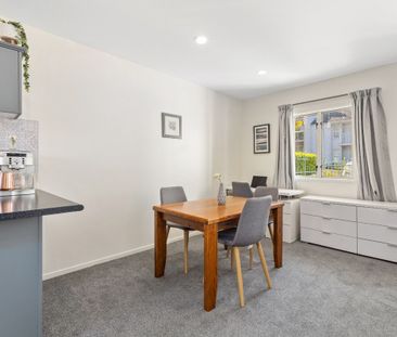 69 Winery Way, Henderson - Photo 2