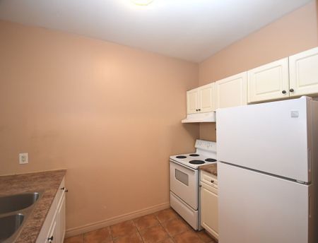 For Lease - 18 Market Street Unit# 3, Brantford, Ontario - Photo 5