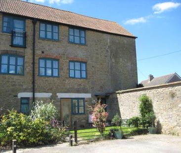 4 bedroom semi-detached house to rent - Photo 2
