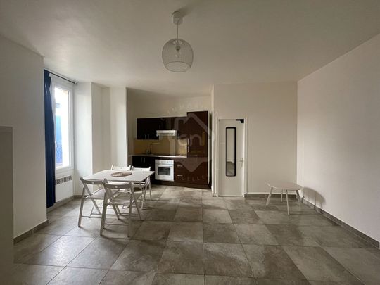 NIMES - ECUSSON, - Photo 1