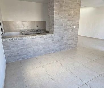 Casa económica en renta en Los Héroes - Photo 6