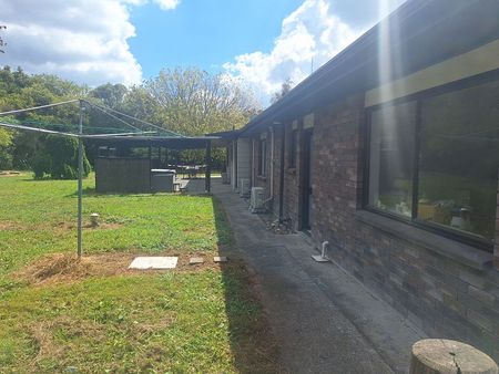 Private rural setting - close to town - Photo 5