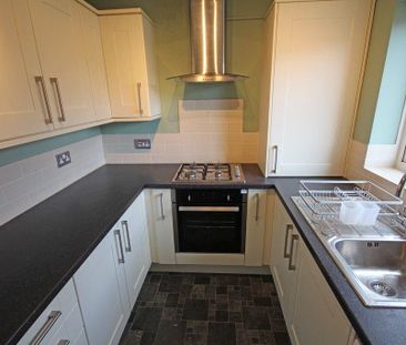 2 bedroom semi-detached house to rent - Photo 5