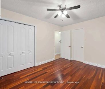 412 THE QUEENSWAY S - Photo 3