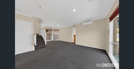 A family friendly place to call home - Photo 2