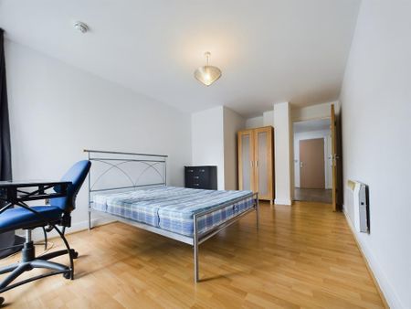 2 bedroom apartment to rent - Photo 3
