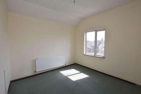 Dentons Green Lane, Dentons Green, St. Helens, WA10 - Photo 3