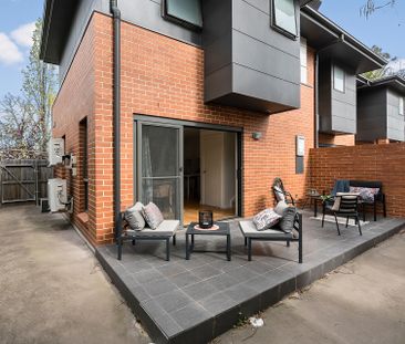 12/10 Robson Street, Garran ACT 2605 - Townhouse For Rent | Domain - Photo 5