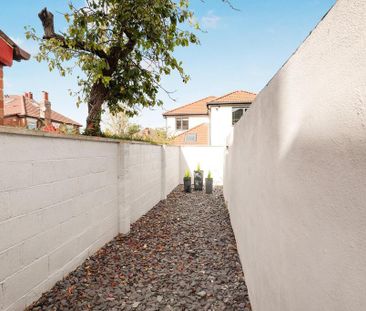 3 bedroom detached house to rent - Photo 5