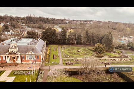 2 bedroom penthouse to rent - Photo 4