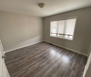 For Lease - 16 Kenridge Terrace, Hamilton, Ontario - Photo 4