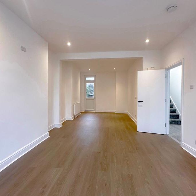 4 bedroom house to rent - Photo 1