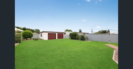 Comfortable Living in a Convenient Cessnock Location - Photo 4