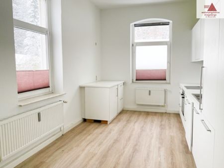 Großzügige 4-Raum-Wohnung in einer Altbau-Villa - PKW-Stellplatz - zentral in Annaberg-Buchholz! - Foto 5