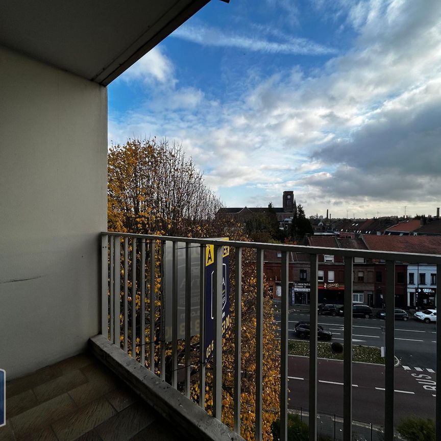 Location Appartement 2 pièces 65m² ROUBAIX 59100 - Photo 1