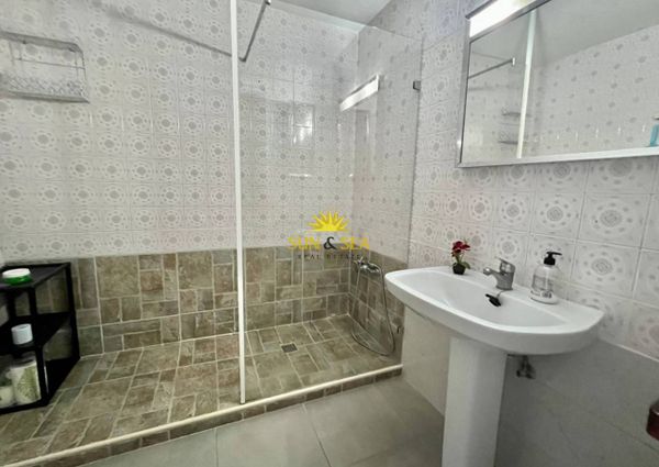 ​ FLAT FOR RENT ON THE FIRST LINE OF THE SEA IN TORREVIEJA - ALICANTE