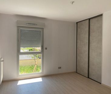 Location Appartement 3 pièces 68m² - Photo 2