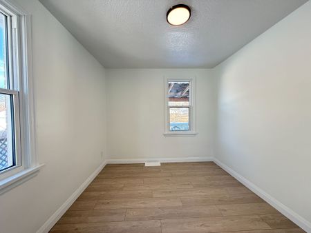 For Lease - 1000 Hamilton Road, London East, Ontario - Photo 5