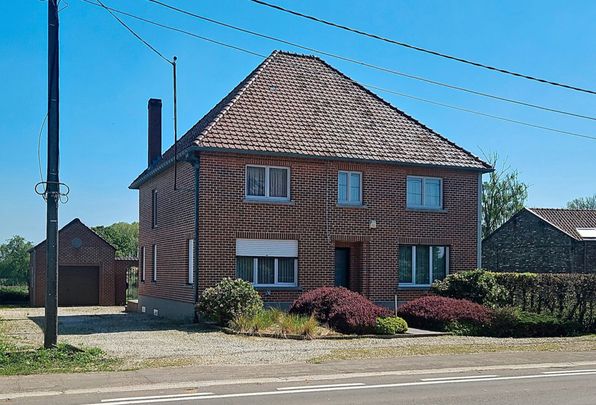 Huis met drie slaapkamers in Chièvres - Photo 1