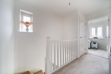 3 bedroom House To Let - Photo 4