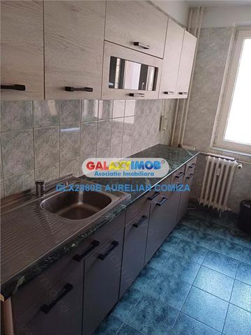 Inchiriere apartament cu 3 camere decomandat Ozana - Fotografie 4