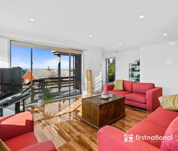 Spacious Unit with Views - Photo 5