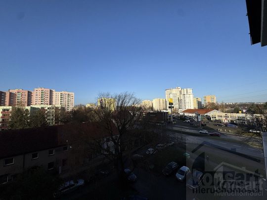 2 pokoje po remoncie! Balkon! Parking - Zdjęcie 1