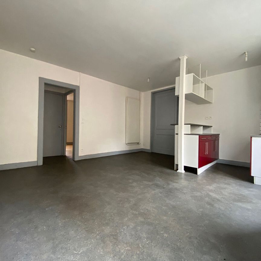 Location Appartement 1 pièce 42m² BESANCON 25000 - Photo 1