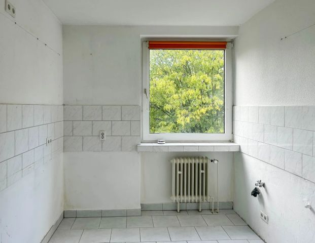 Ein Platz um sich wohlzufühlen: Gemütliche 3-Zimmer-Wohnung mit zwei Loggien und grüner Aussicht - Photo 1