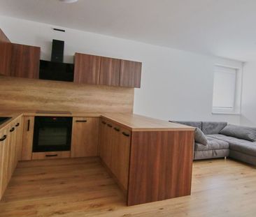 Prenájom 1 izbového bytu v novostavbe na Muškáte. - Photo 4