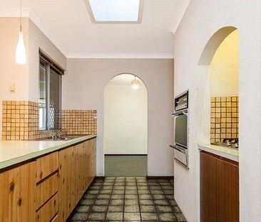 Neat & Tidy - Photo 3