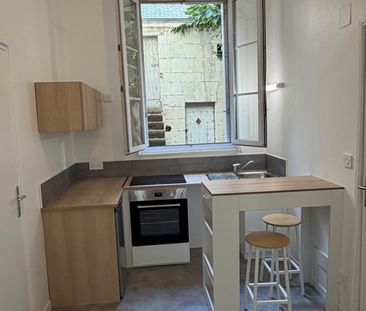 Location Appartement 2 pièces 35m² SAUMUR 49400 - Photo 3