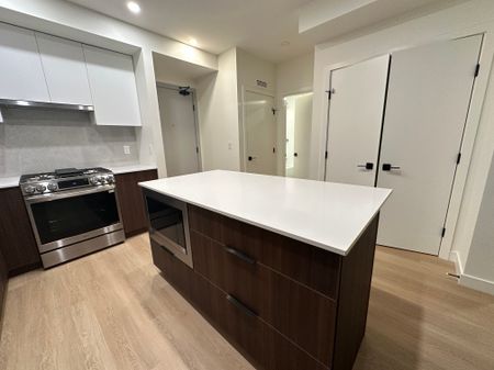 Brand New 1 Bed Apartment In The Heart Of Willoughby Town Centre - Photo 3