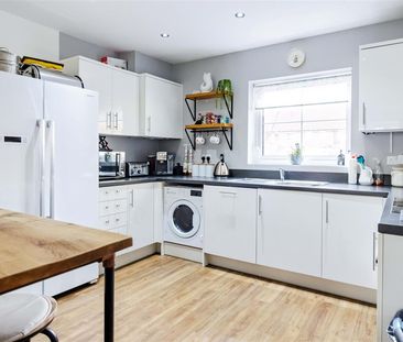 Tagalie Square, Worthing - Photo 5