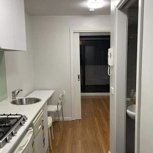 Ideal Student Apartment - Photo 2