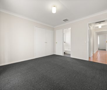 11 Craig Mews, SAFETY BAY WA 6169 - Photo 5