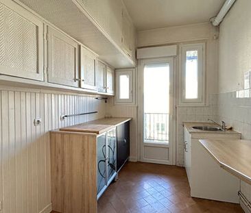 Appartement 4 pièces 92m2 REIMS 955 euros - Photo 4