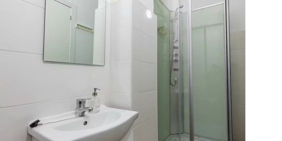 Gran Vía Marqués del Turia, Valencia, Valencian Community 46005 - Photo 3