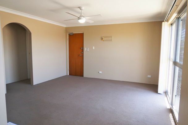 2 BEDROOM UNIT CLOSE TO CBD - Photo 1