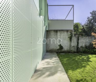 3 room luxury House for rent in Porto, Portugal - Photo 2