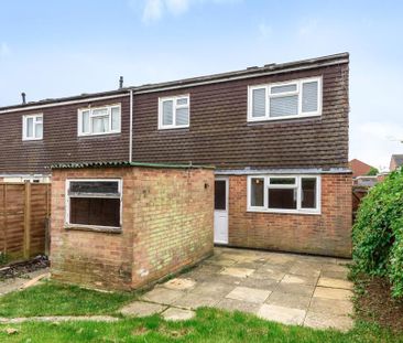 3 bedroom end of terrace house to rent - Photo 2