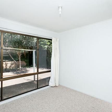 Conveniently Located Townhouse - Photo 2