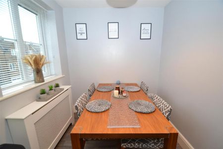 3 bedroom townhouse to rent - Photo 3