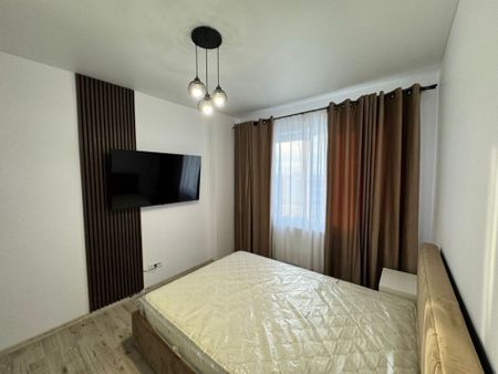 Berceni postalionului cucului studio - Fotografie 2