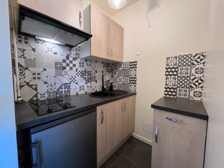 Location Appartement 2 pièces 30m² CHAMBERY 73000 - Photo 4