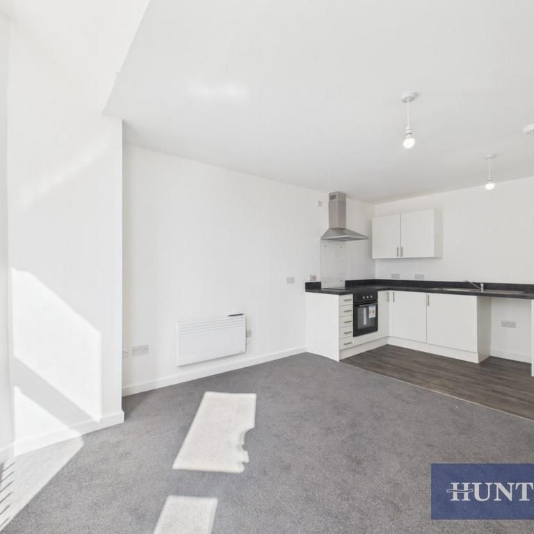2 bedroom flat to rent - Photo 1