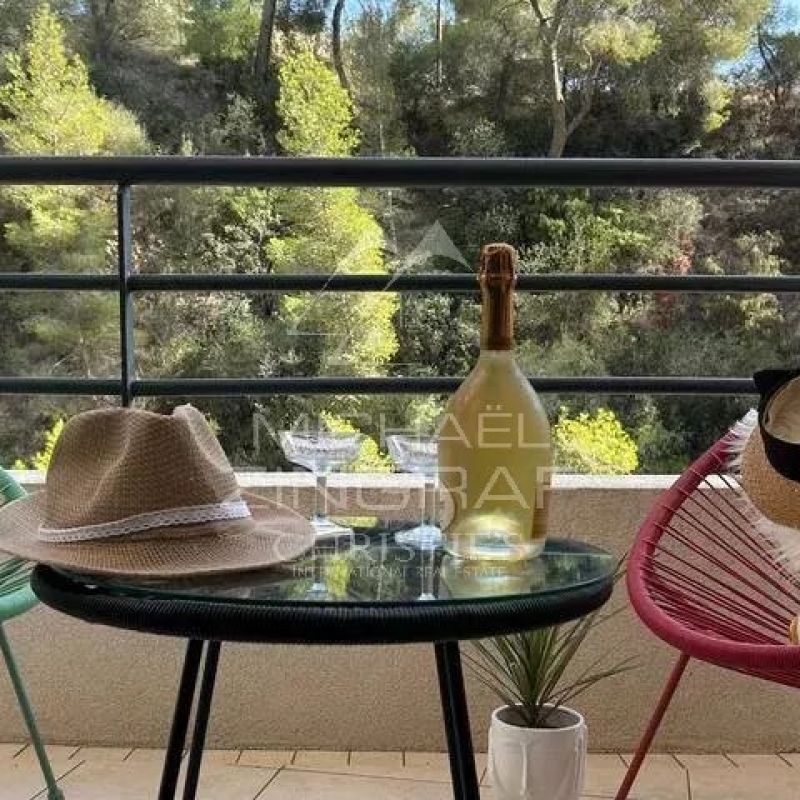 Appartement 2 pièces proche de Monaco à louer à l'année - Photo 1